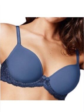 Like-New Wacoal La Femme Contour Bra - 32DD